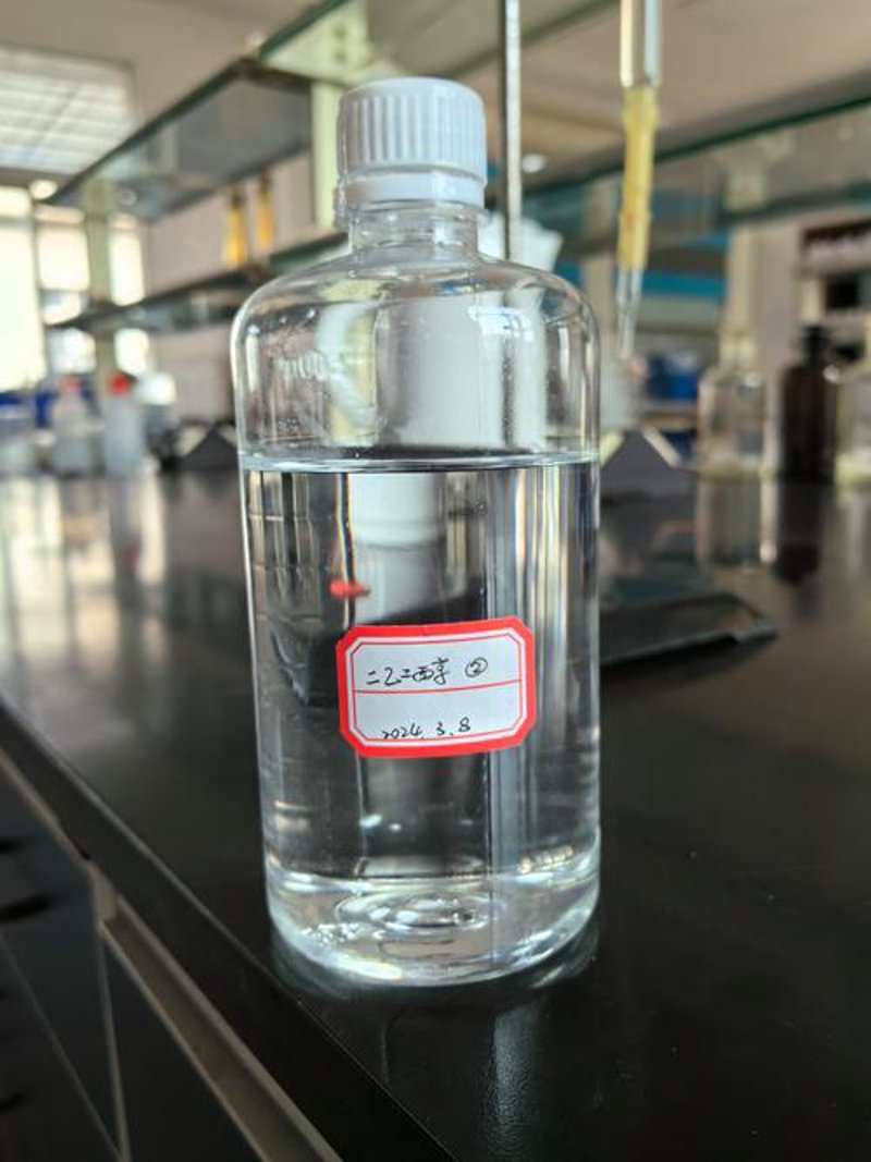 有机溶剂行业：绿色转型与创新实践